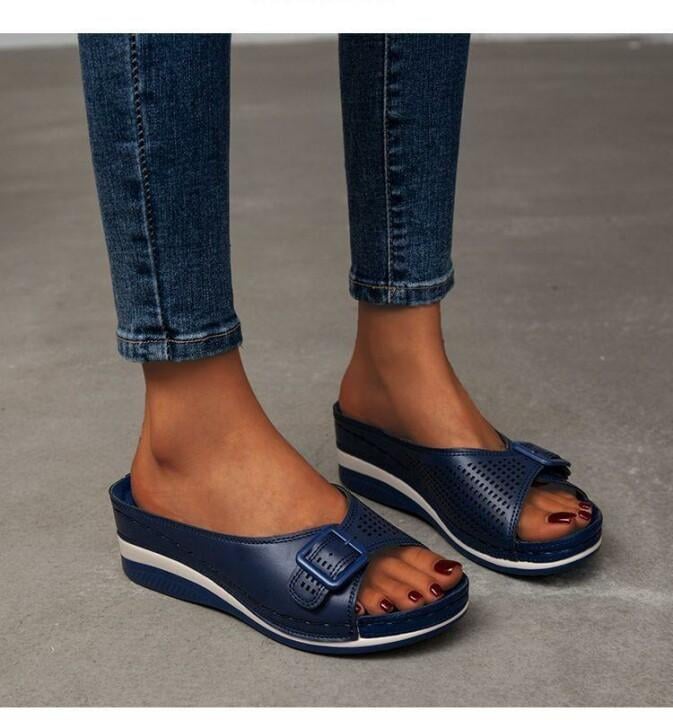 Babette orthopedic flat sandal in pink shown from the side highlighting the contoured footbed