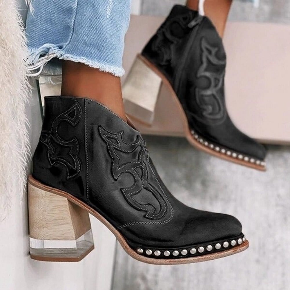 Bella western boots in Santafe Black with contoured shaft and supportive sole
