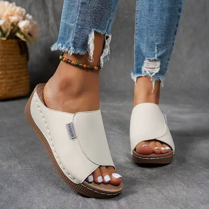 Blair cushioned support shoe in blue displayed on a neutral background, side view
