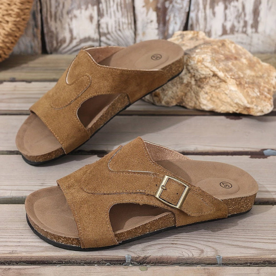 Calliope flat sandal in khaki, back heel view