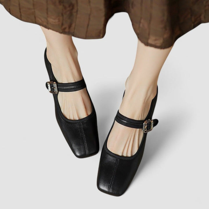 Cara orthopedic Mary Jane shoes in black with elegant ankle strap, side view
