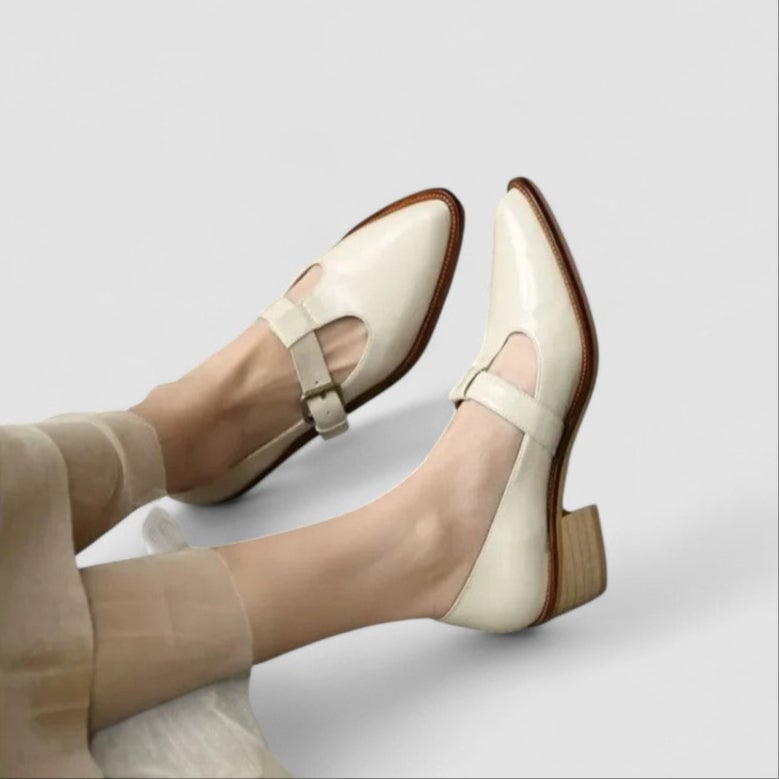 Carmen classic orthopedic shoe in a neutral tone, shown from a front three-quarter angle highlighting the streamlined silhouette