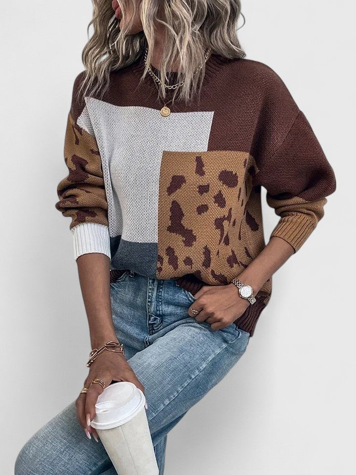 Caroline sweater in brown worn with a casual outfit, ideal for weekends and everyday wear