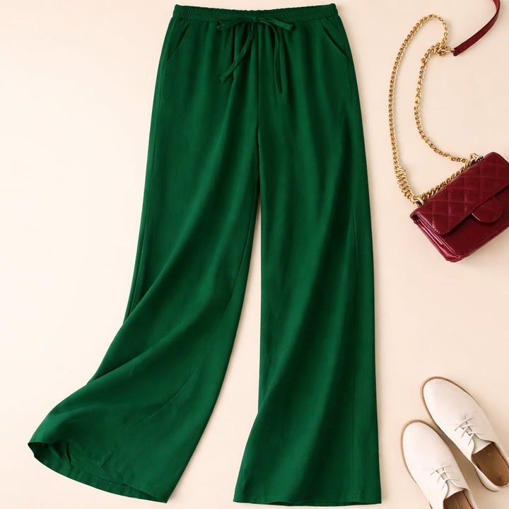Close-up of deep side pocket detail on lightweight drawstring pants