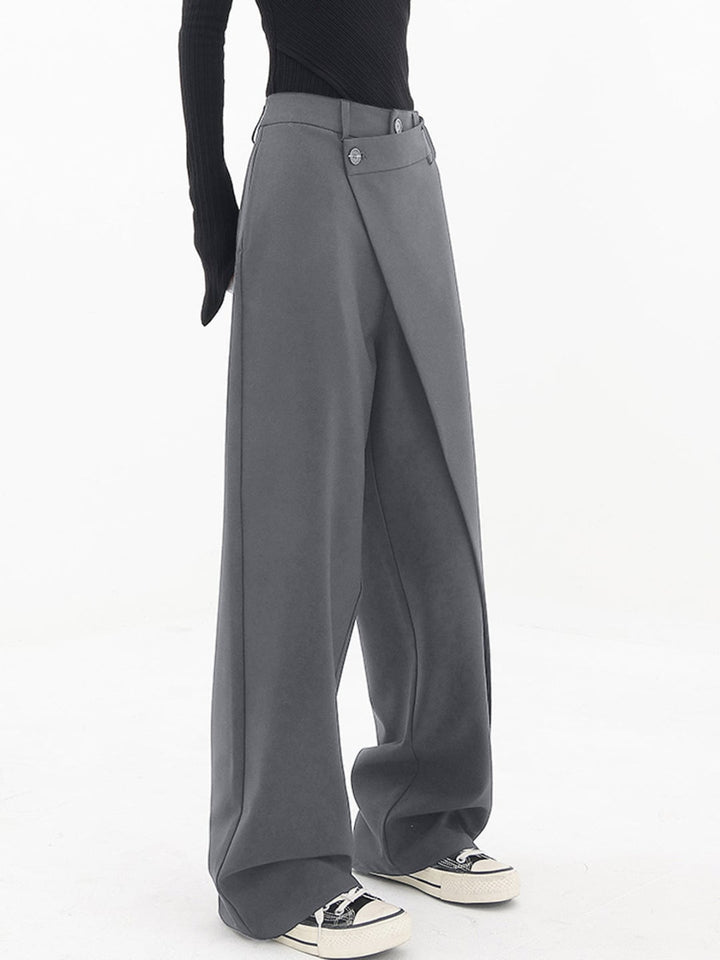 Comparison of Cleo baggy trousers in black and grey colorways side by side