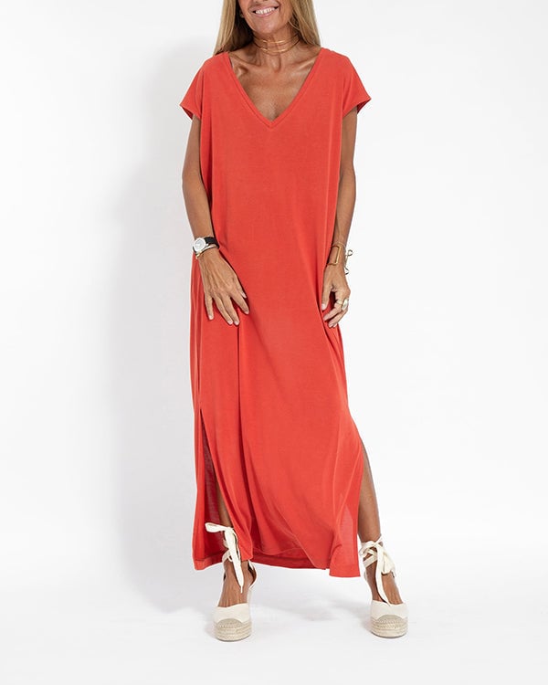 Women's relaxed-fit V-neck maxi dress with cap sleeves and dual side slits in red