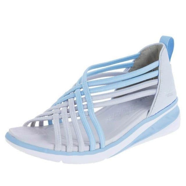 Close-up of orthopedic spring sandal sole showing ergonomic arch support and cushioned footbed