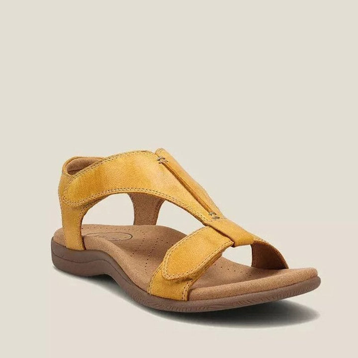 Dove orthopedic sandals in Beige styled with a casual summer outfit