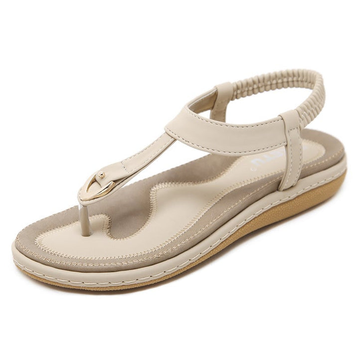 Close-up of Elowen sandal arch support and shock-absorbing sole construction