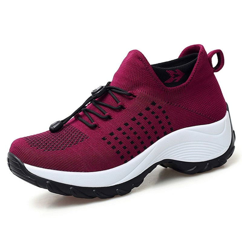 Close-up of Felicity shoe in Black White showing shock-absorbing sole detail