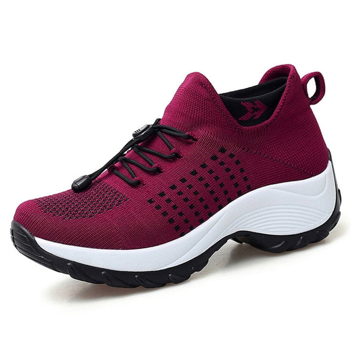 Close-up of Felicity shoe in Black White showing shock-absorbing sole detail