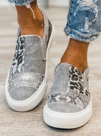 Non-slip outsole detail of the Frances slip-on shoes on a textured surface