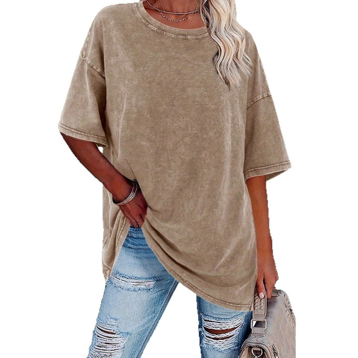 Red oversized vintage women's crewneck short-sleeve tee in relaxed fit