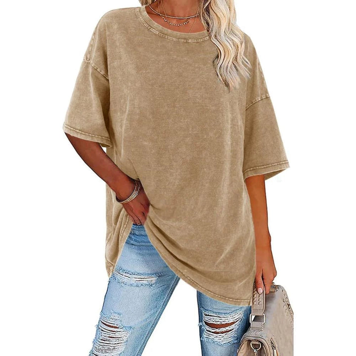 Black oversized vintage women's crewneck t-shirt in washed fabric, casual fit