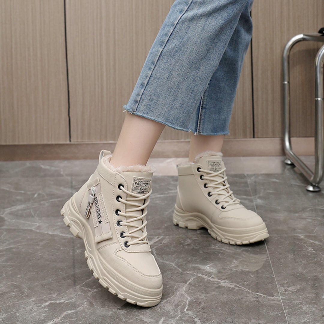 Detail shot of the Freya comfort boot toe box and smooth upper material