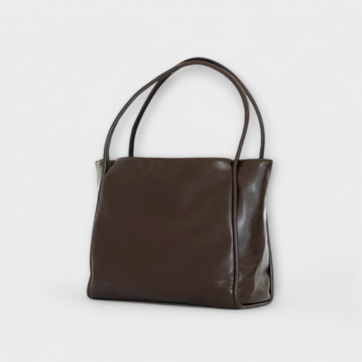 Freydis black handbag styled as an everyday shoulder bag