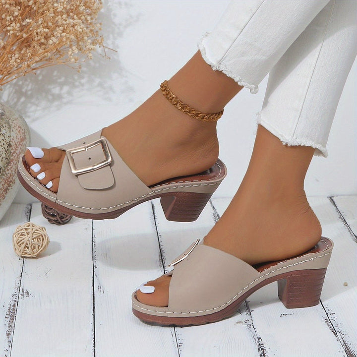 Kit women's sandal in rust, front view on neutral background
