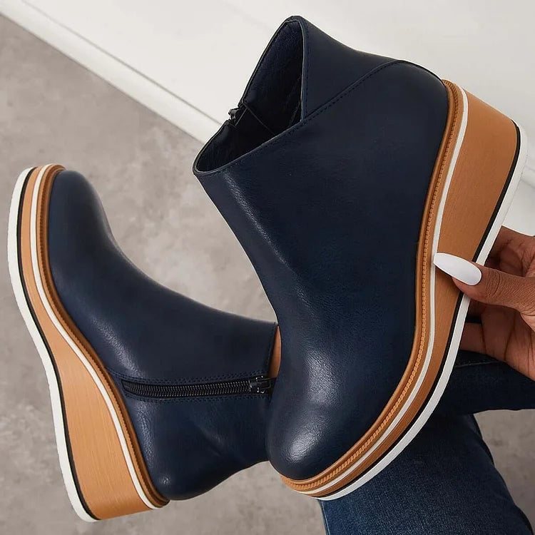 Close-up of the cushioned insole and arch support inside the Lucille luxe boot