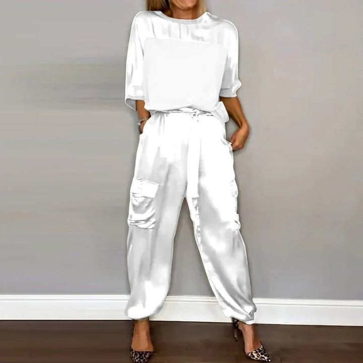Size guide graphic for the Luna relaxed clothing set with measurements for sizes S through 5XL