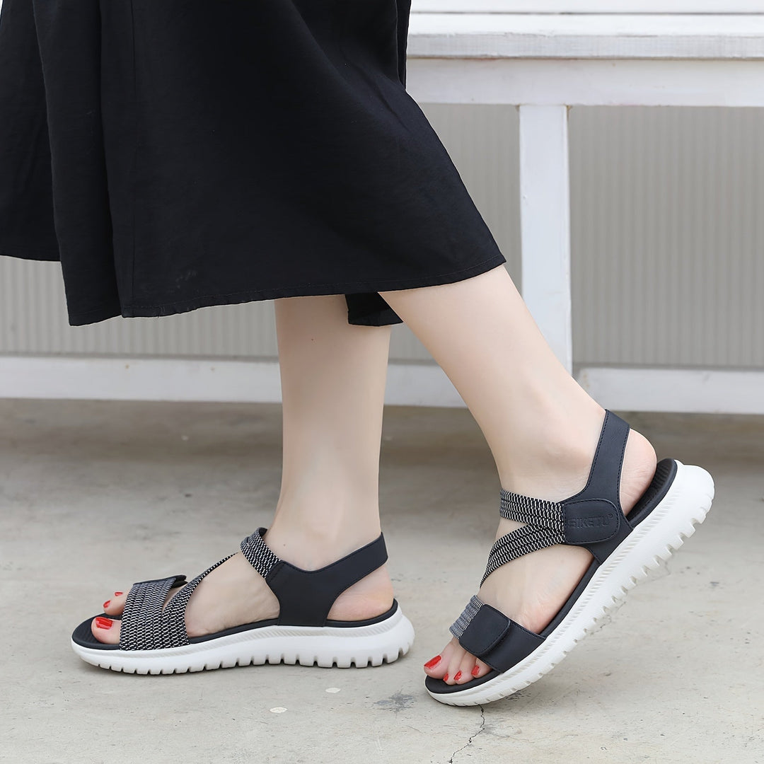Luna sandal styled with linen cropped pants, casual daytime look