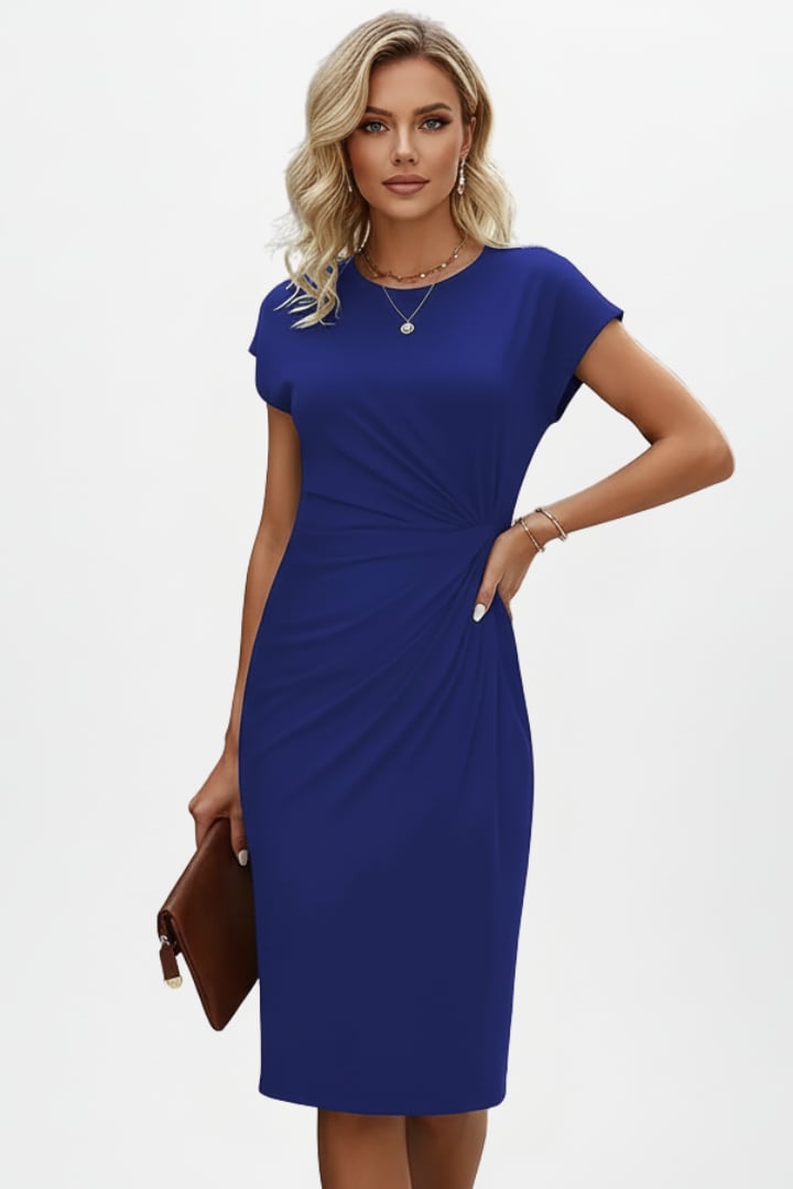 Lysandra dress in Purple styled for an evening occasion