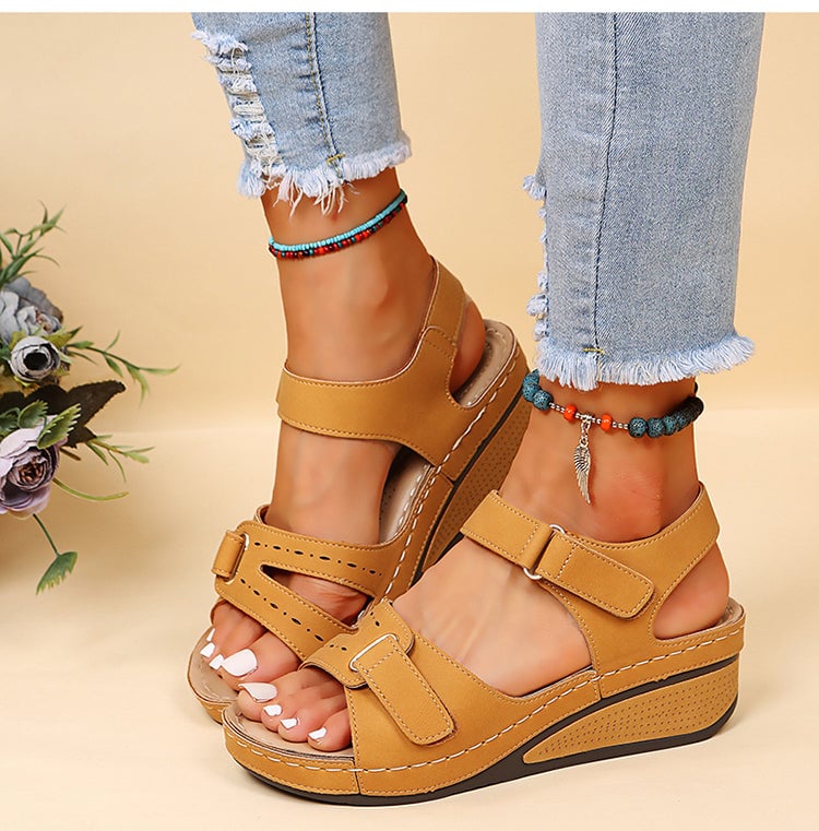 Margaux orthopedic sandals in black, front view