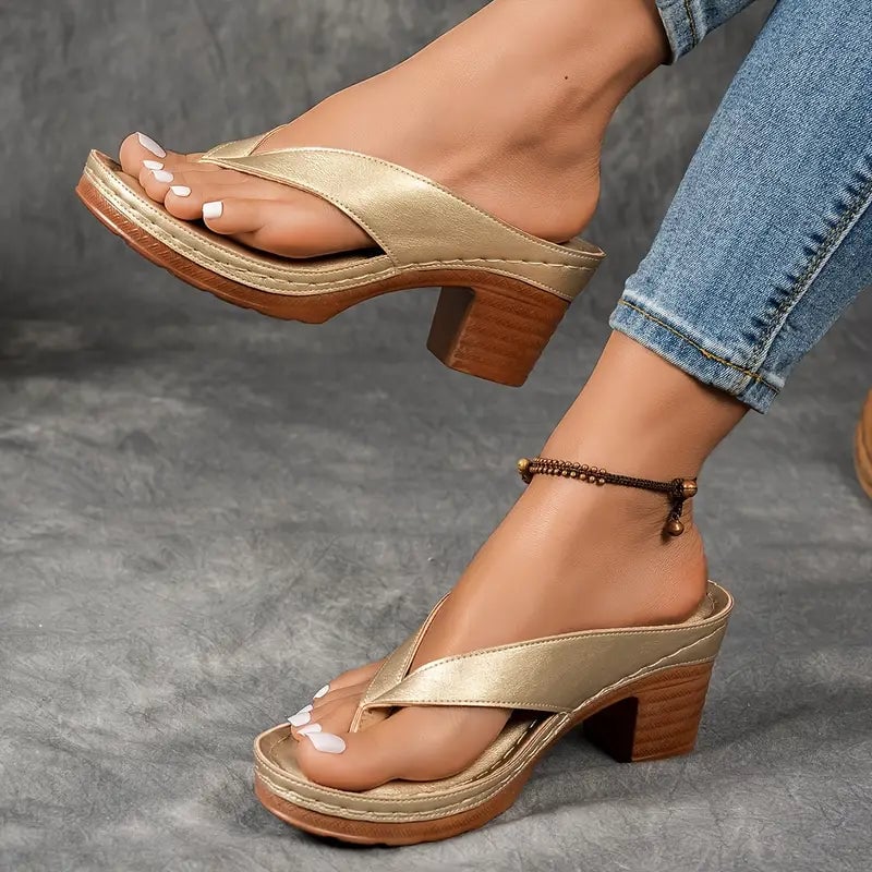 Close-up of Marilyn orthopedic slipper heel and sole construction