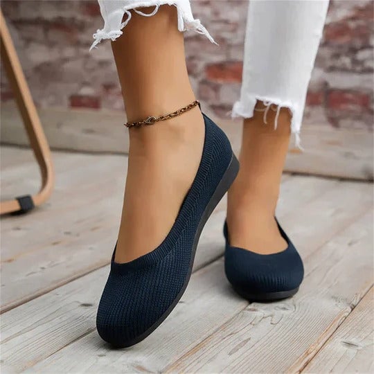 Maya ballet flat in gray seen from above highlighting the wide slip-on opening and knit texture