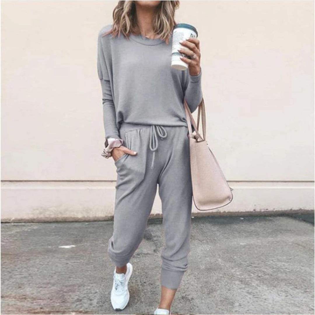 Side view of the Nylie relaxed fit jogger lounge set