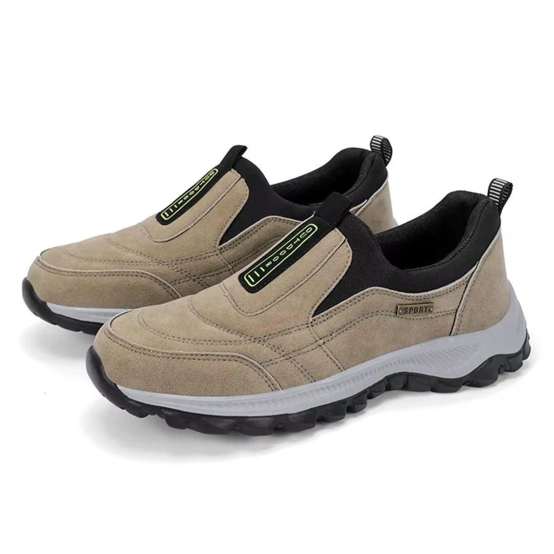 Size chart for men's orthopedic walking shoes showing EUR, US, and foot length in millimeters
