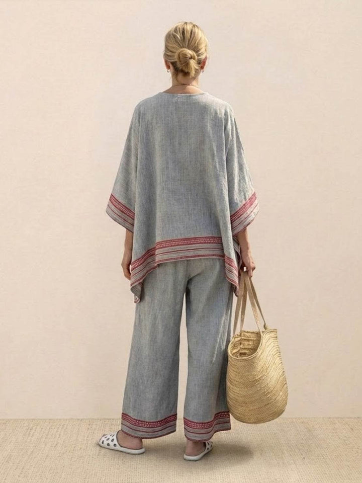 Size S model wearing the Paloma set in Neutral Stripes