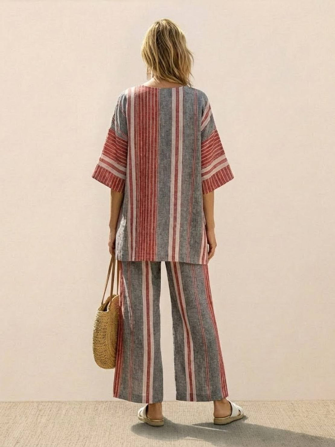 Size 3XL model wearing the Paloma set in Rustic Stripes