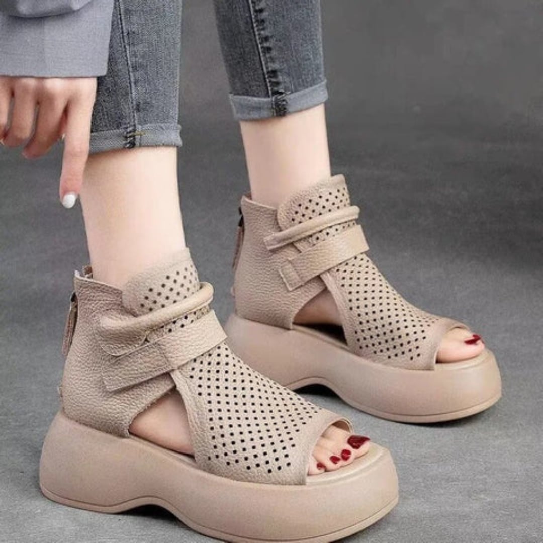 Woman wearing Presley orthopedic sandals in brown with a casual summer outfit