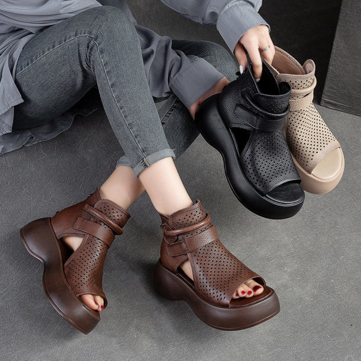 Detail shot of Presley orthopedic sandal strap and heel support