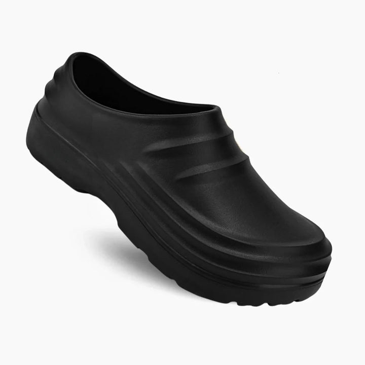 Quinn women's sandals in black with cushioned sole and minimalist design, front view