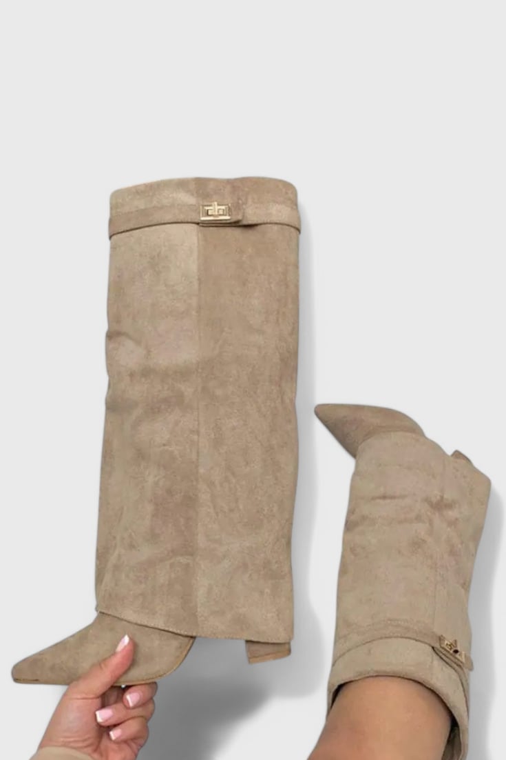 Close-up of Raya everyday boots in apricot showing slender toe and smooth upper