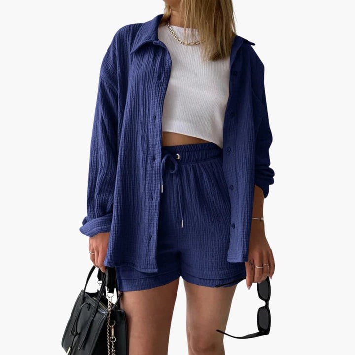 Close-up of the waistband detail on the Rosa casual two-piece set for a refined everyday look