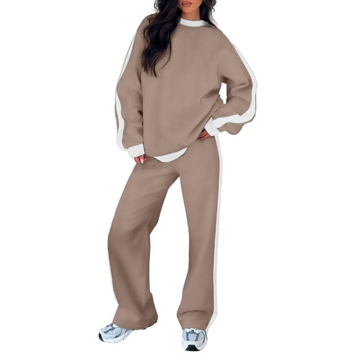 Woman wearing the Samara set in gray with a cozy, effortless everyday look