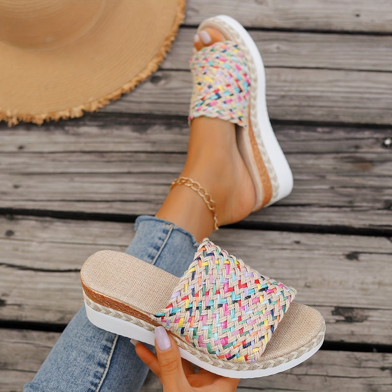 Serena women's sandals in multicolored close-up of strap detailing
