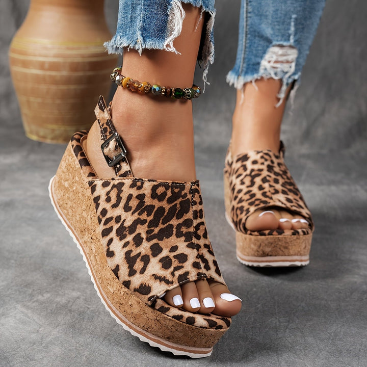 Terra women's platform buckle sandals in black with adjustable straps and EVA sole, front view