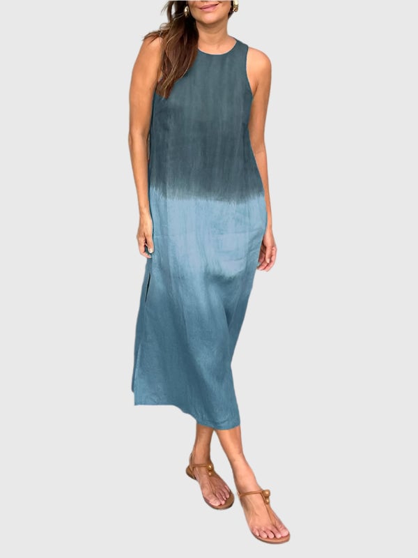 Model styling the Terri-Lynn print dress with sandals for a casual daytime look