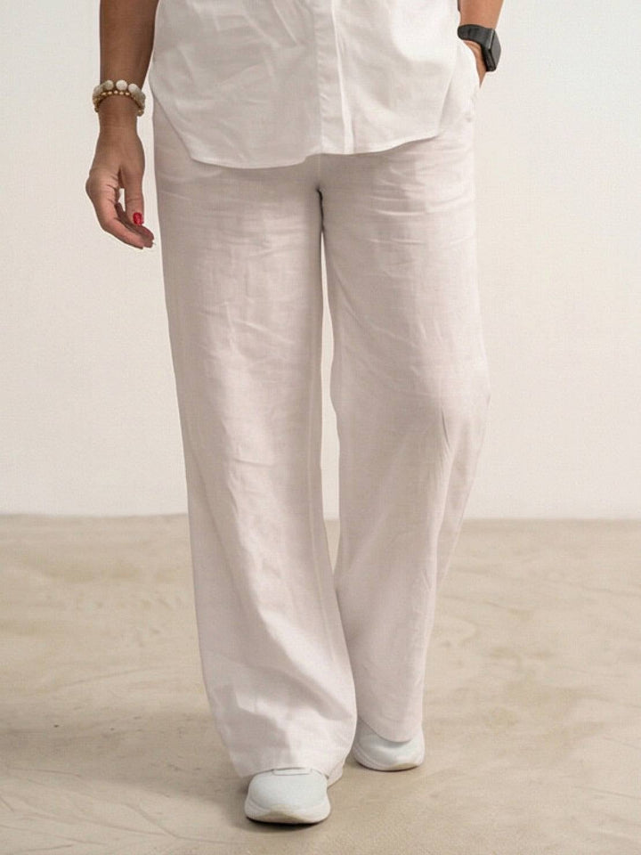 Vivian gray two-piece set, front view on model with relaxed fit