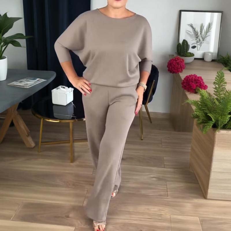 Side profile of the Zoe 3-piece set highlighting the forgiving structured cut
